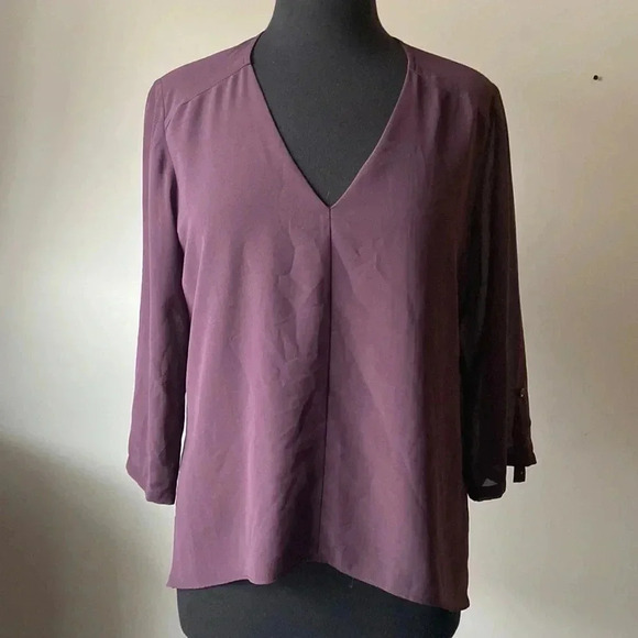 Dagg & Stacey | Hi-Lo V-Neck Blouse - Picture 1 of 7